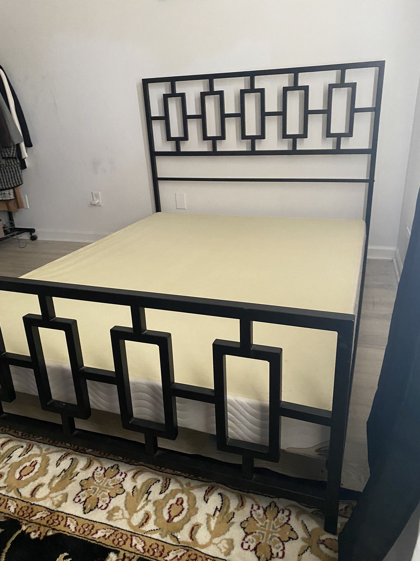 Queen Black Iron Bed for Sale in Lawrenceville, GA OfferUp