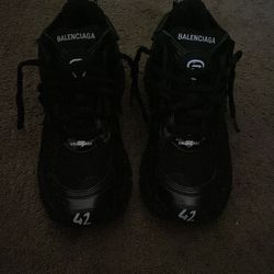balenciaga runners