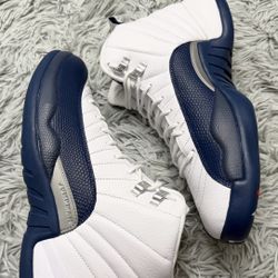 Size 9.5 Men’s Air Jordan 12 ‘French Blue’ CT8013-114. 