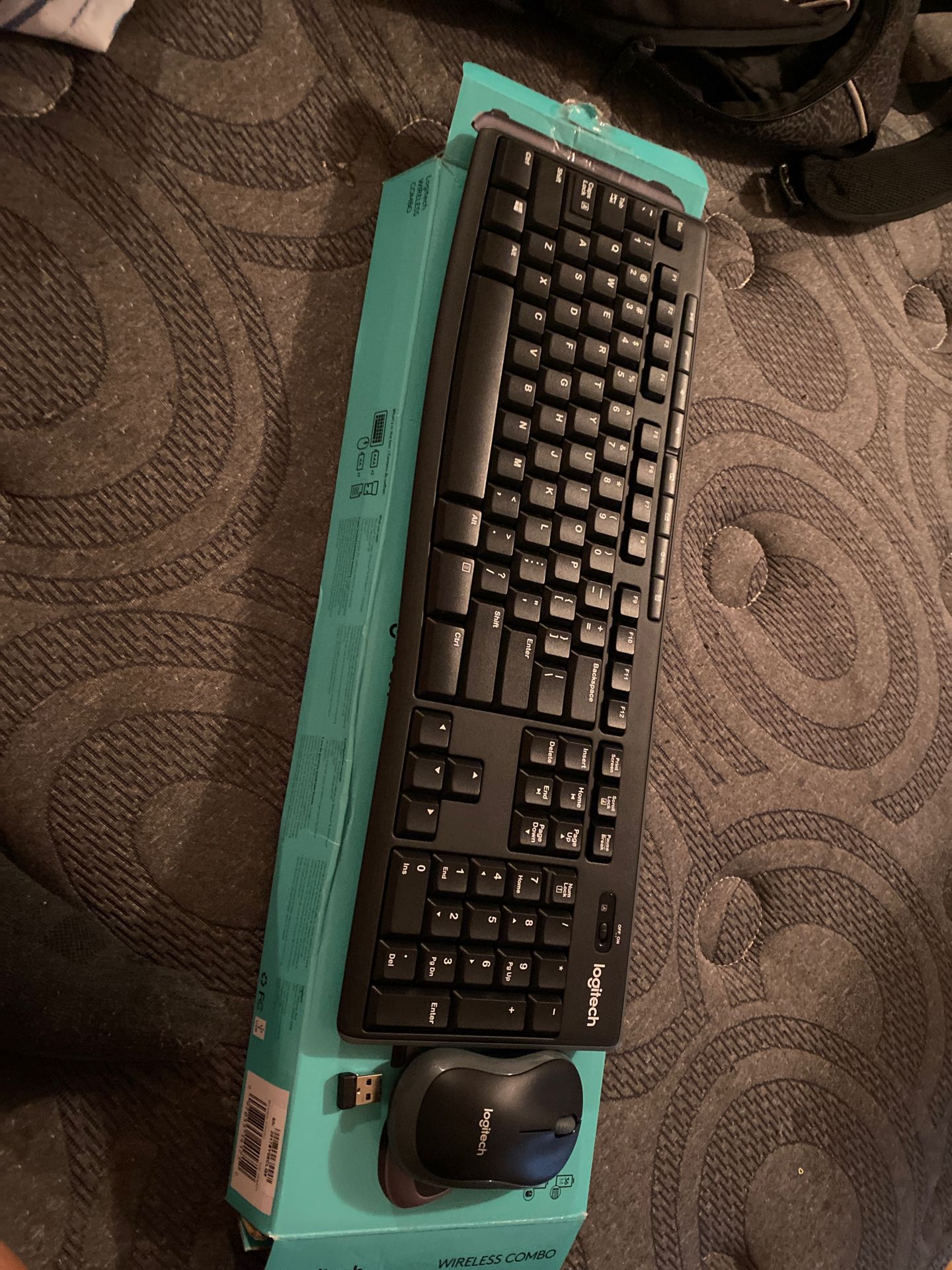 Wireless keyboard and mouse combo
