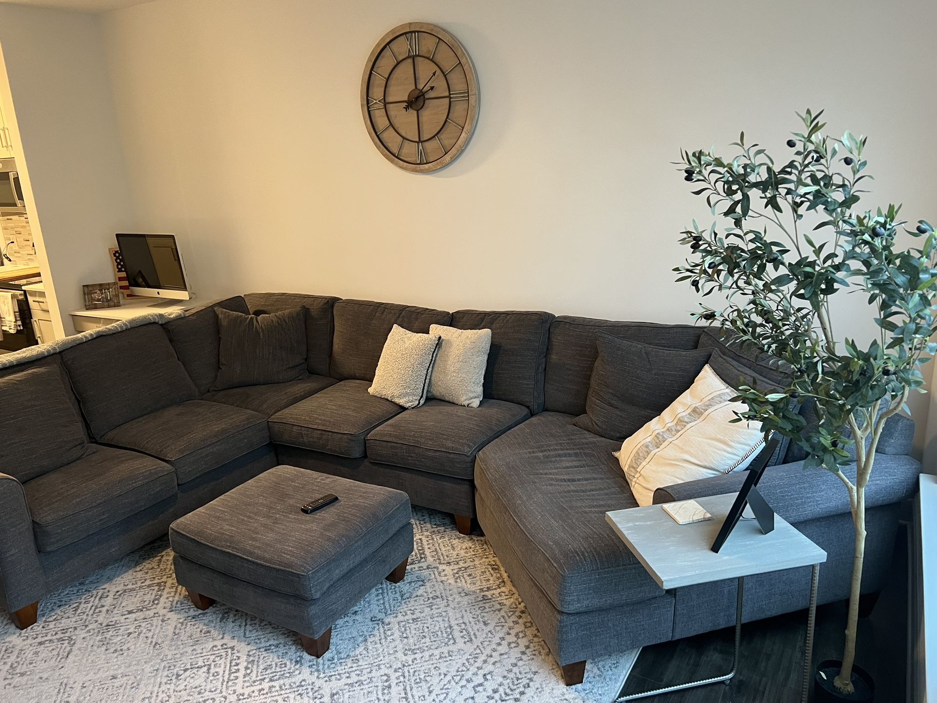 Harvey’s Sectional Couch (grey) With Ottoman