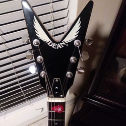 Guitar  DEAN.  Vx