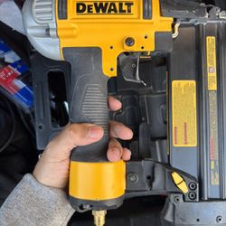 DEWALT Nail Air Gun  60$‼️