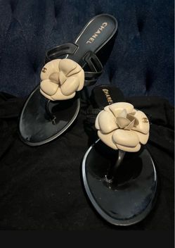 Chanel sandals 7.5