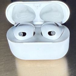Apple AirPods (3rd generation)