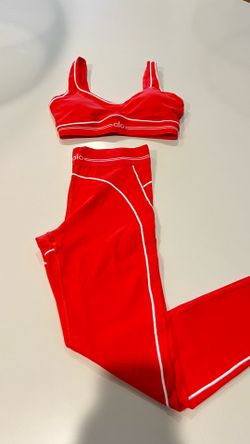 Alo Set Red