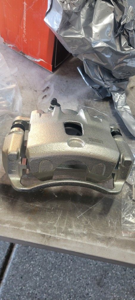 07-10Hyundai Elantra Sonata/ Kia Optima MagnitisBrake Calipers