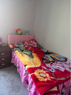 Twin bed