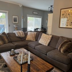 Comfy sectional Couch. 