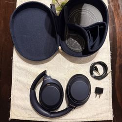 Sony WH-1000XM4 Wireless Premium Noise Canceling Overhead Headphones with Mic for Phone-Call and Alexa Voice Control, Midnight Blue WH1000XM4