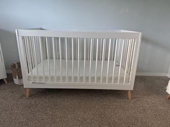 White crib from target