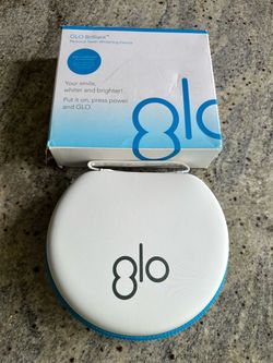 GLO Science — GLO Classic Brilliant Teeth Whitening Device Kit w/Patented Warming Mouthpiece and Blue LED Light Technology — Designed for Sensitive Te