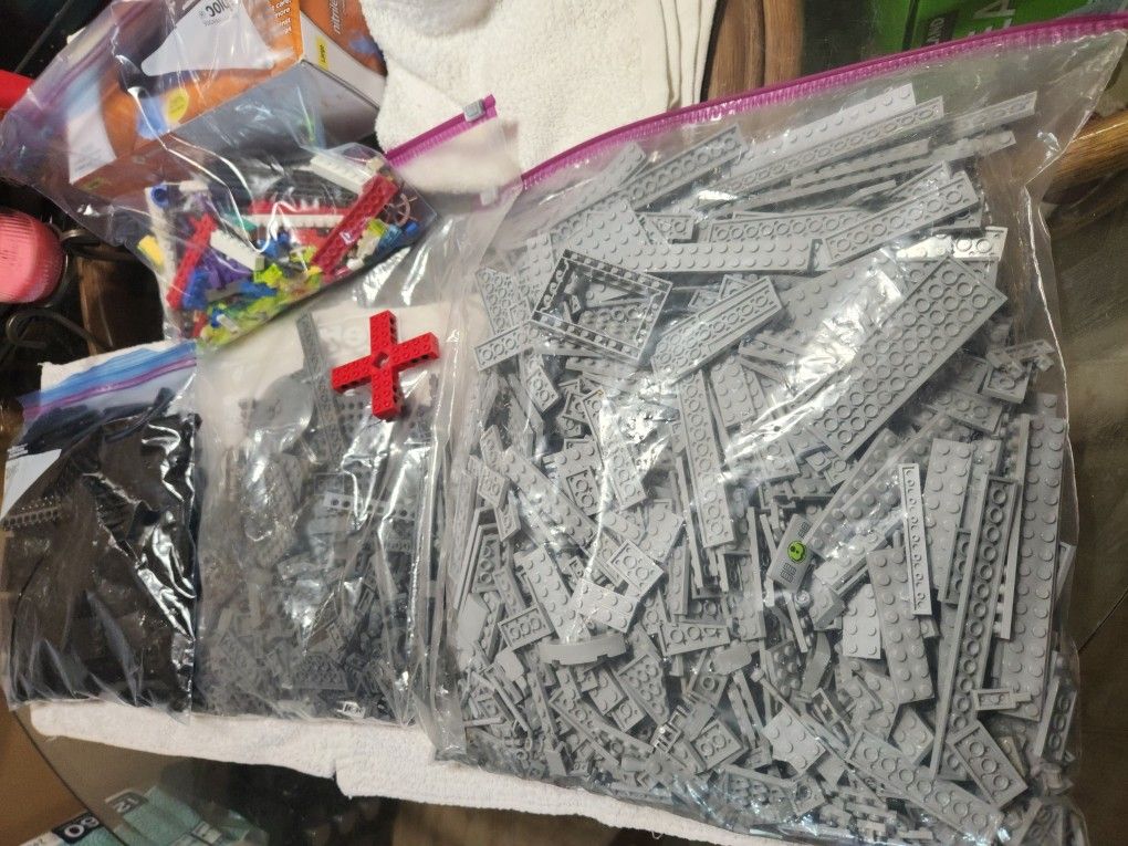 Lego Star Wars Death Star UCS #10143... Read Ad