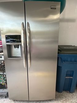 Frigidaire Refrigerator