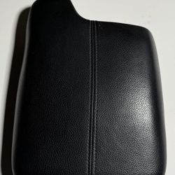 2015 Honda Accord Armrest / Center Console Lid Black Leather 83400-T2F-A0-24