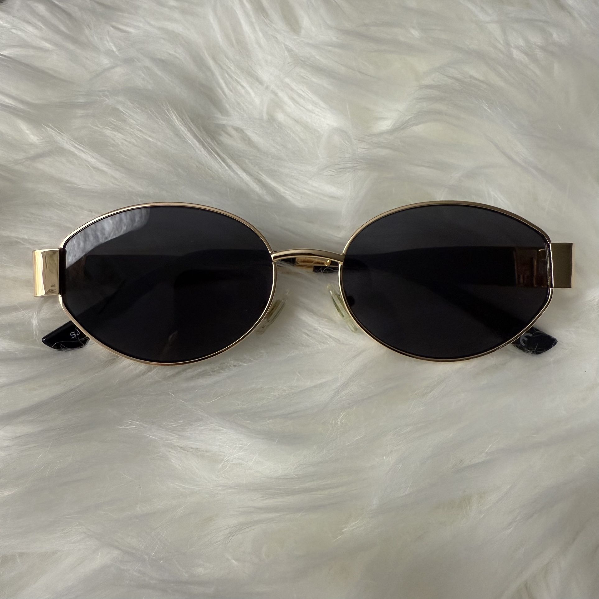 Women's Oval Gold Frame Sunglasses