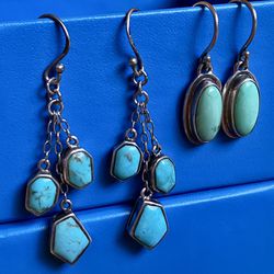 VINTAGE GENUINE TURQUOISE GEMSTONES STERLING SILVER EARRINGS - 2 SETS - SMALL & CUTE - ‼️ Price Ia FIRM ‼️