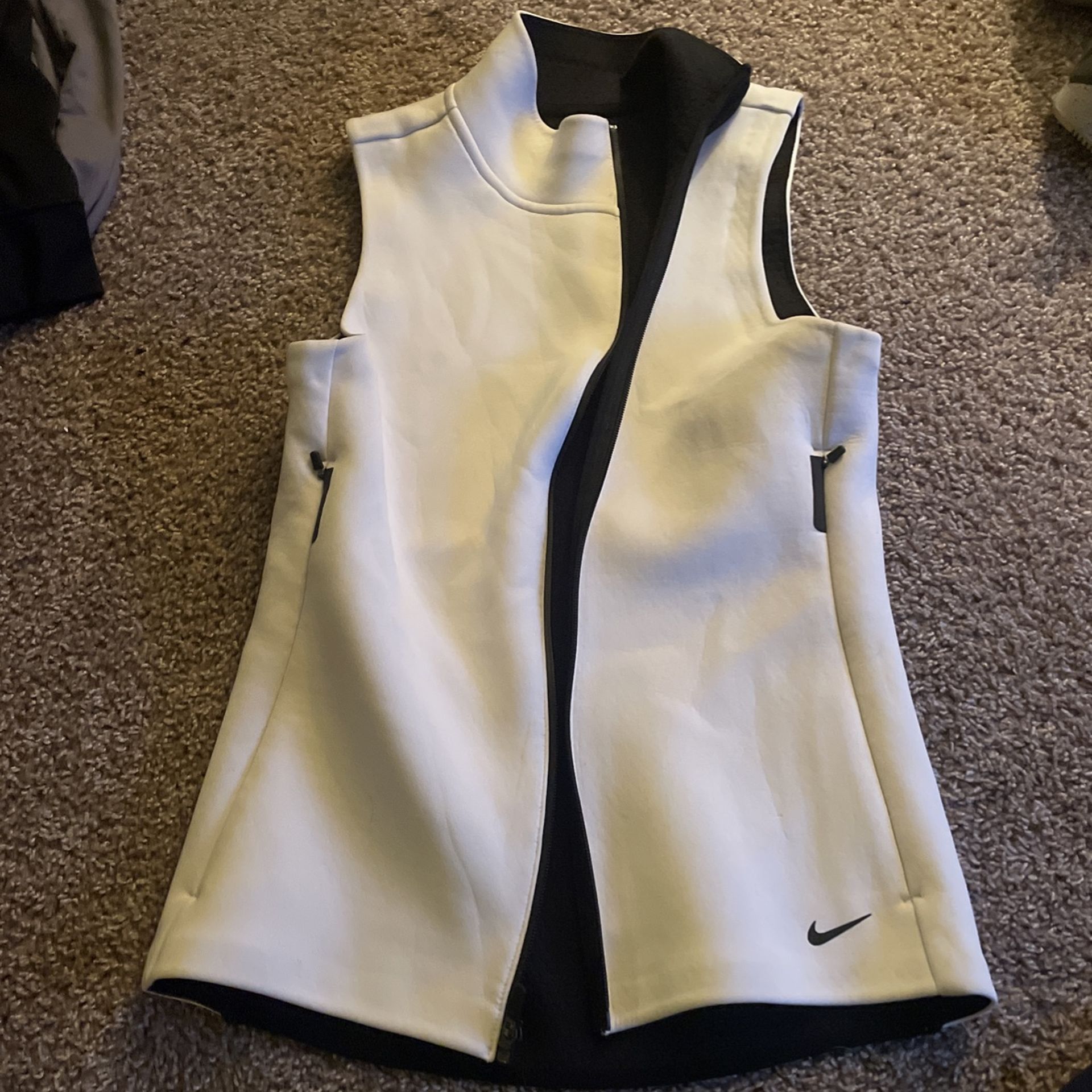 Nike thermal fit vest