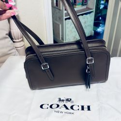 Coach Swing Zip Bag in the shade Maple with Dust Bag