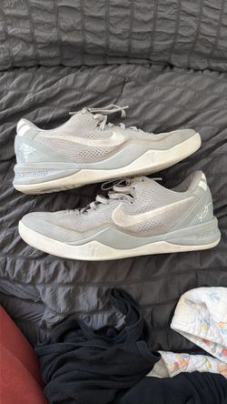 Kobe 8 Woof Grey