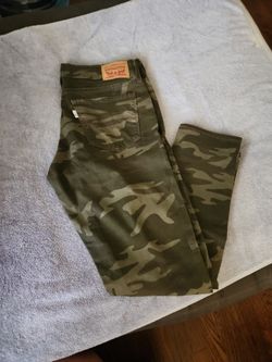 Levis Camo Skinny Ankle Jeans