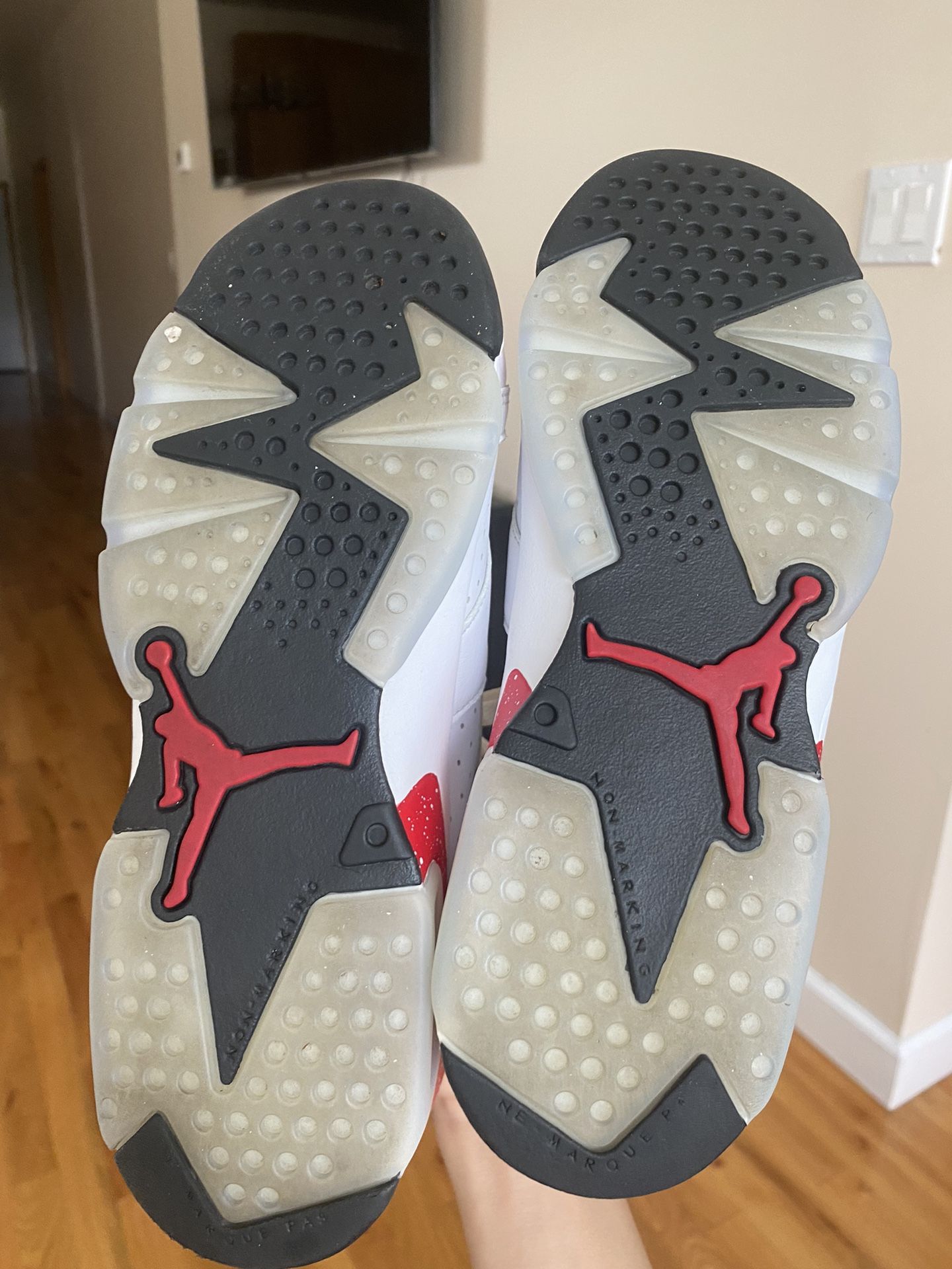 Jordan 6 Red Oreo Size 6 for Sale in Bedford Park, IL OfferUp