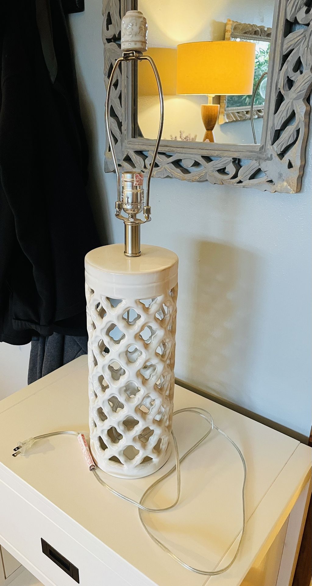 White Ceramic Lamp