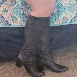 Black boots