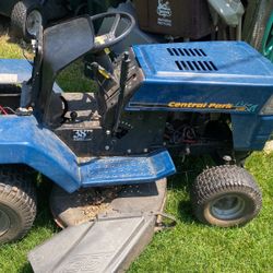 Riding Lawnmower 38 inch 12 1/2 hp Central Park