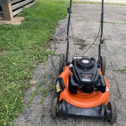 REMINGTON loawn mower  en muy Buena condición 