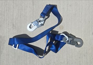 Palm tree climbing gear