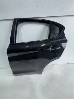 (1077) 18-25 Alfa Romeo Stelvio Left Rear Door 2018 2019 2020 2021 2022 2023 2024 2025