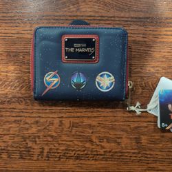 The Marvels Wallet - Glows In The Dark 