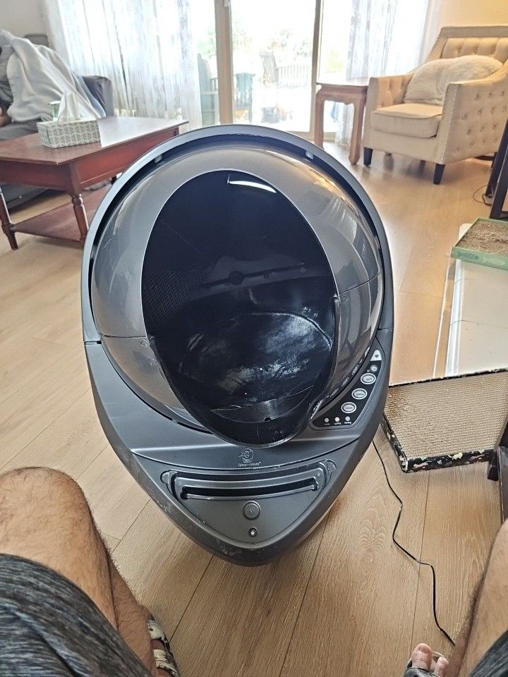 Litter Robot 3-With Flashing Yellow Light-To Fix Or For Parts