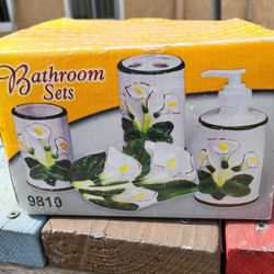 Bathroom Set New $10