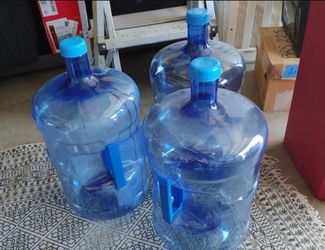 5 gallon water bottles