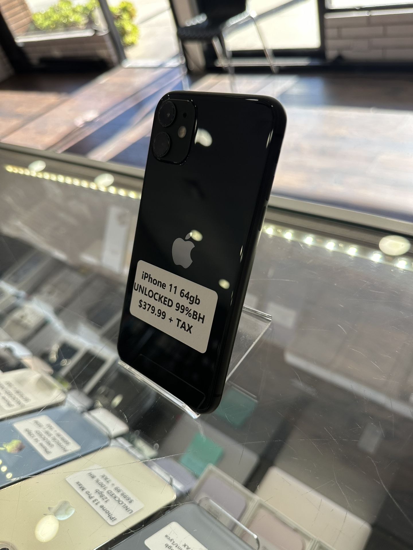 iPhone 11 64gb Unlocked 99% Battery Health