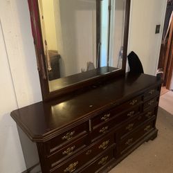 Bedroom Set (still like New ) 