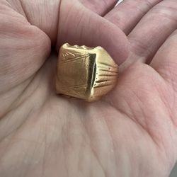 Vintage 14kt gold ring (5 grams)