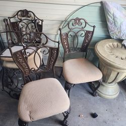 Glass Pedestal Table N Chairs