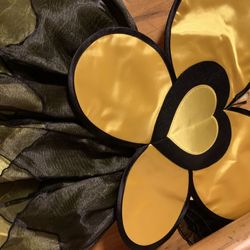New Bumble bee costume size 18-24 months