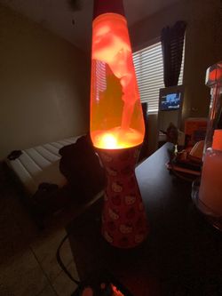 Hello kitty lava lamp