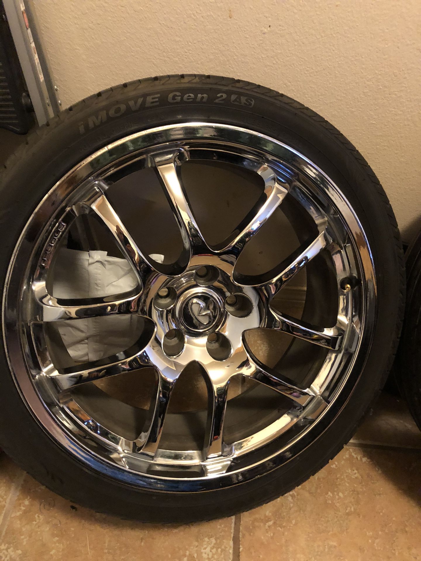 G35 Forged Rays With 2 New Tires