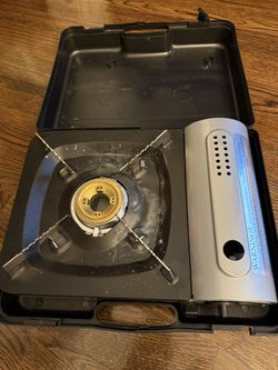 Iwatani Portable Butane Gas Stove ZA-3HP with Carrying Case