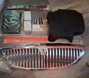 2005 - 2011 Lincoln Town Car Parts 