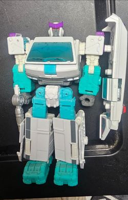 Transformers shattered glass Ratchet