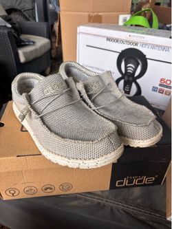 Hey Dudes size 9  $20