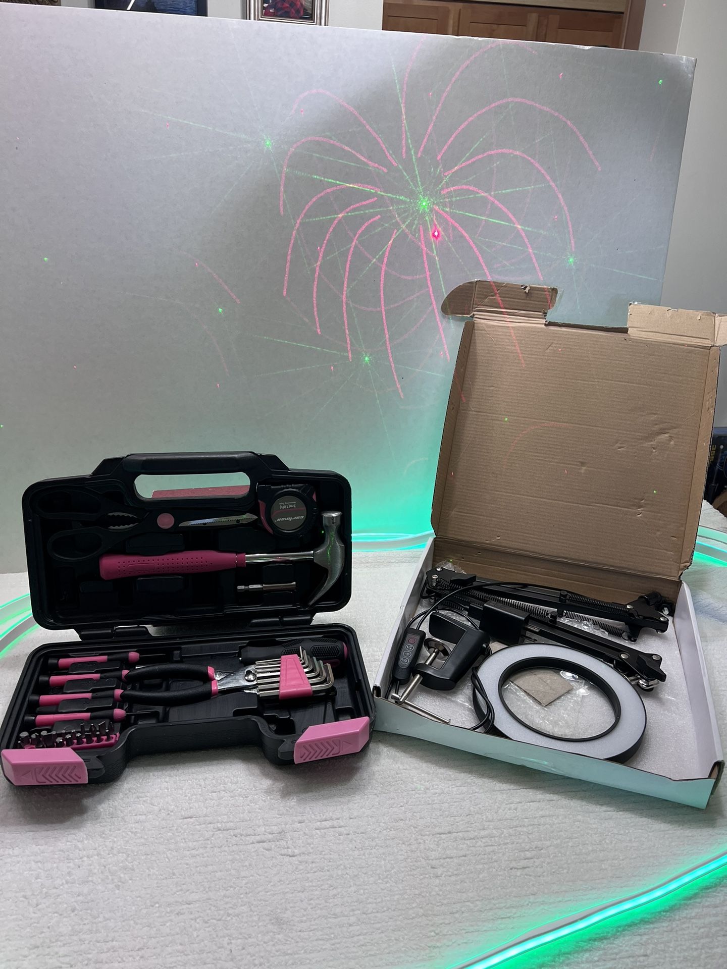 Magnifying Light and Tool Set