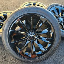 19” Tesla Model S gloss black wheels and tires 
