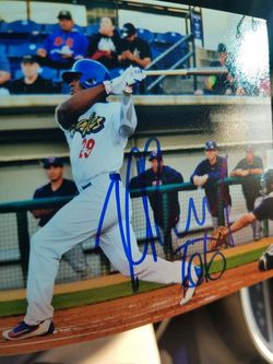 yasiel puig autograph pictures